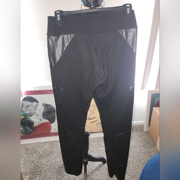 MeMoi Leggings W Leather Patches - Picture 8 of 9